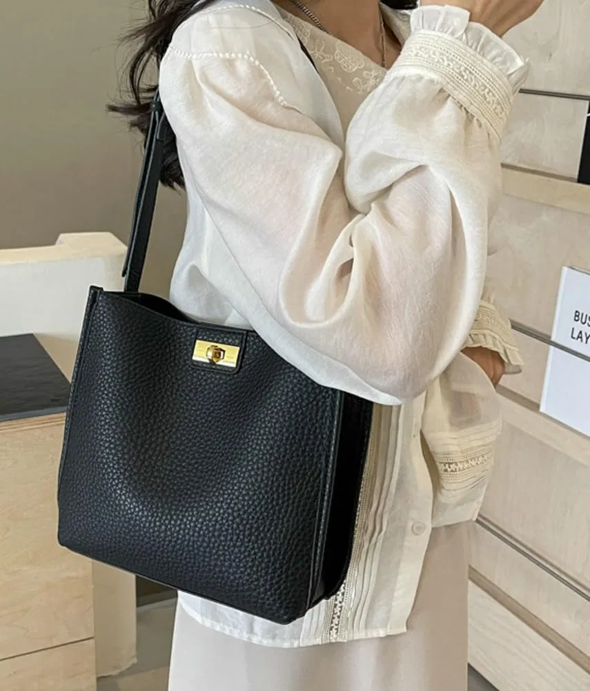 Hobo Bag for Women Vgean Leather Shoulder Bag Vintage Tote Bag Layered Crossbody Bag Purse
