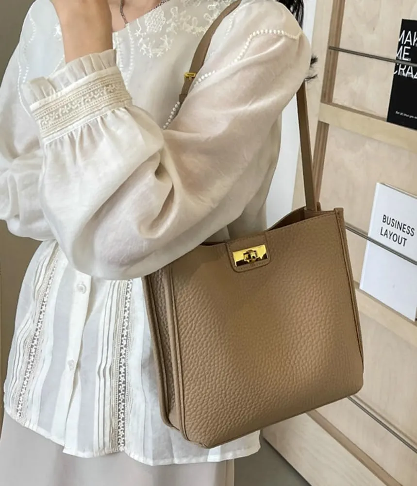 Hobo Bag for Women Vgean Leather Shoulder Bag Vintage Tote Bag Layered Crossbody Bag Purse
