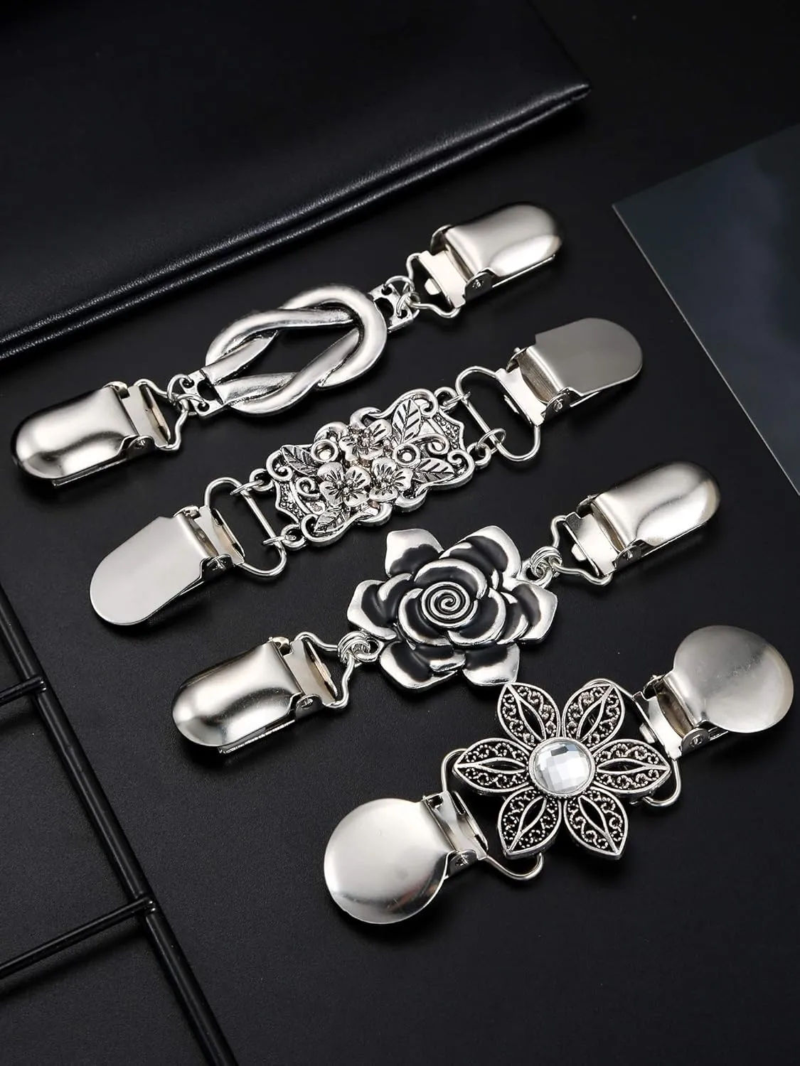 Jetec 4 Pieces Vintage Sweater Shawl Clips Retro Cardigan Collar Dress Shirt Brooch Clips for Women Wearing, 4 Styles
