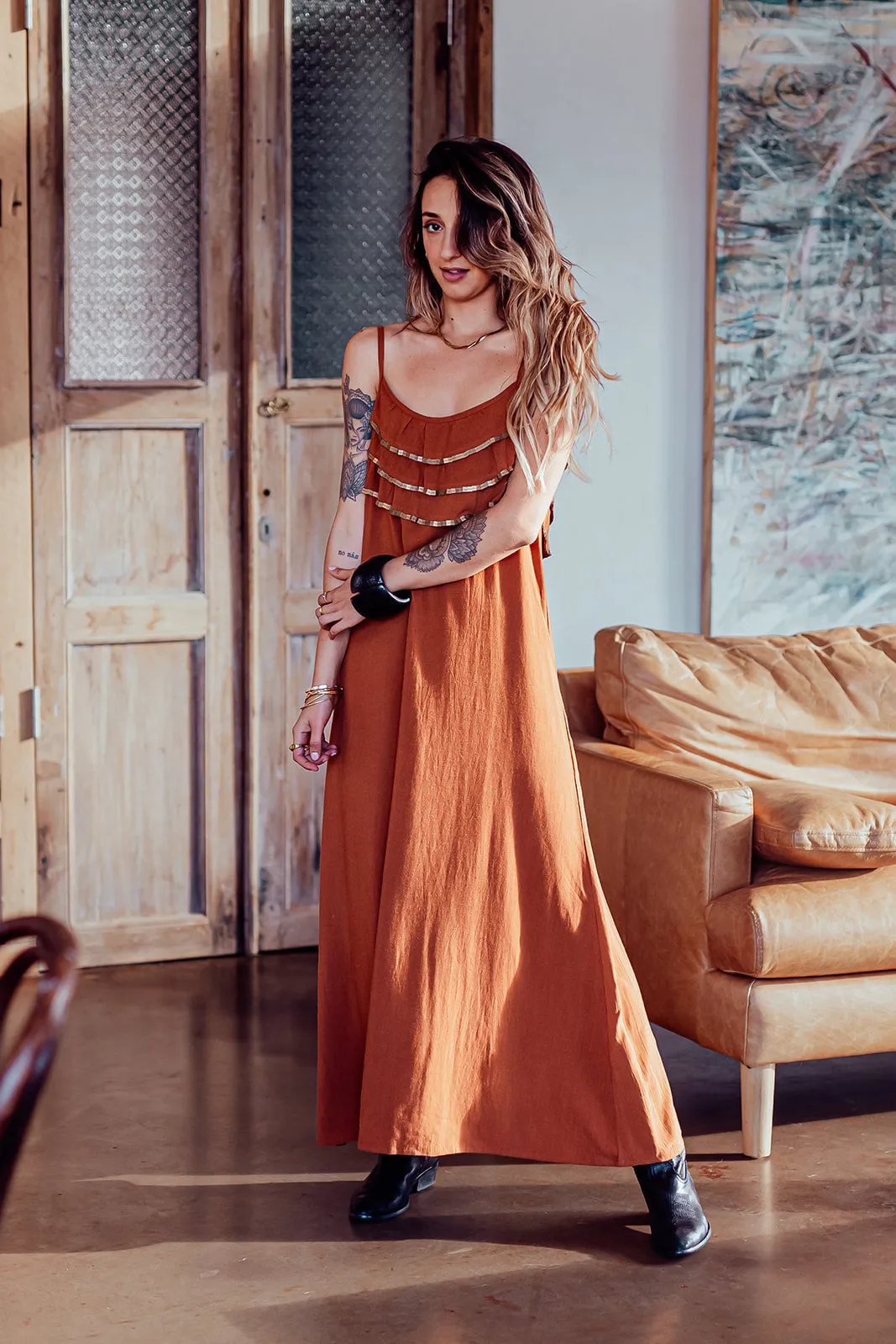 QUEEN DRESS BROWN